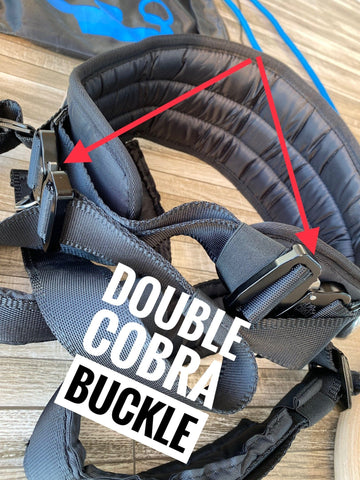 THE DOUBLE 18 KN COBRA BUCKLE